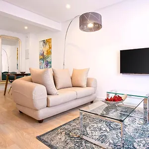 Genteel Santa Marta Apartment Sevilla